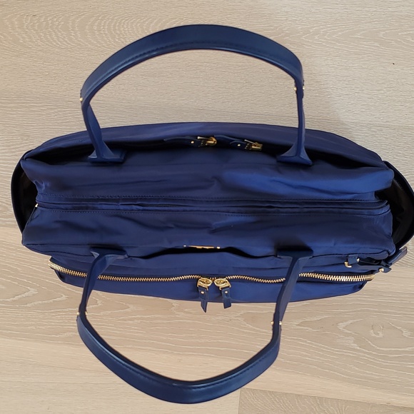 Tumi Voyageur Athens Carry-All Tote / Shoulder Bag in Navy - Picture 11 of 14